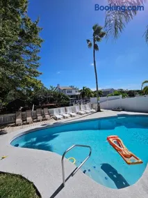 Palm Harbor Waterfront with pool & Game room - Image 5
