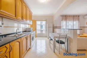 Apartamento espaçoso com 2 quartos a 1 minuto da praia Altura Algarve - de sábado a sábado - Image 5