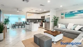 4br Private Guest Suite Pool PGA Beaches - Image 1