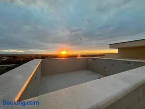 Cloud nine apartment - Image 2