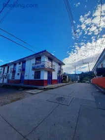 Km0 Hostel - Image 5