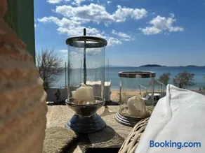 Beachfront House Kipri - Image 4