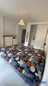 Le Familial Grand T3 Lumineux Wifi Fibre & Parking Privé - Image 4