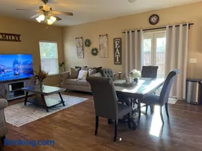Cozy House in Fallon- 3BedRoom, 2BathRooms - Image 3