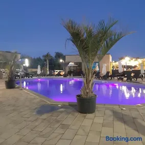 Antonia Alezzi Beach Resort - Image 2