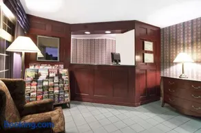 Knights Inn Kingston - Image 4
