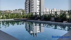 Loft with pool and garage, next to Bourbon - Image 2