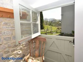 Beautiful Farm House in Idyllic location - Image 4