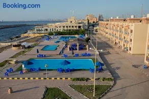 شاليهات سي جاردن Sea Garden Club families only - Image 2