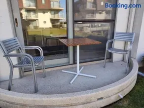 Appartamento adatto alle famiglie con terrazza e piscina riscaldata - Image 1