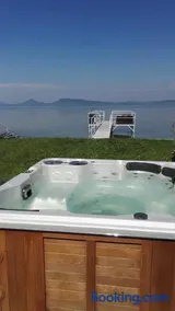 The Lake House - Image 4