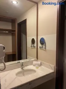 Suíte premium - Metropolitan Square Hotel - Image 4