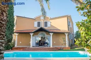 Villa Alberi with pool - Image 1