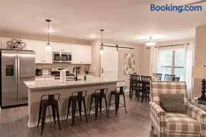 Brand New 3 Bedroom! - Image 5