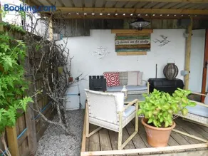 The Den - Image 4