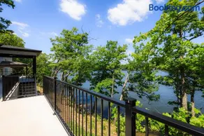 Waterfront Retreat One - Image 1