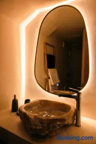Rosette Apartments - Image 4