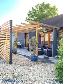 Lavender Cottage - Hillside Holiday Cottages, Cotswolds - Image 2