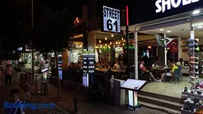 Street61 Apart Hotel - Image 4