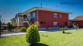 Refined Villa near Catanhede with Private Pool - Image 2
