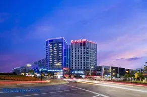 Huzhou Wealth Hotel - Image 1