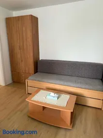 Stylish New Apartment with Parking Place - Image 4