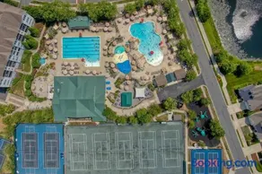 Bayside Resort - 36620 Day Lily Pkwy - Image 2