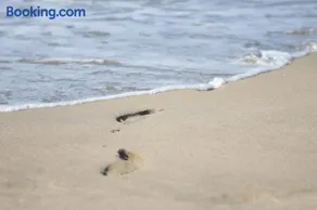 Inn Between Waves - Image 3