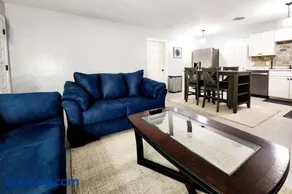 Blue Door House - Image 3