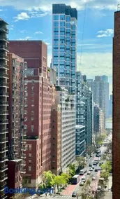 MIDTOWN PARK AVE SPACIOUS CHARMING GEM CHRYSLER VIEW CORNER STUDIO APt - Image 4