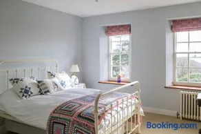 Wolford Lodge Traditional home surrounded 150 private acres with Tennis court - Image 2