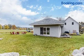 Spacious country home with water views - near beach & Acadia National Park - Image 1