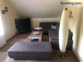 Ironico Homestay 4 Schlafzimmer Ferienwohnung 100 m2 nahe Bostalsee - Image 2