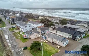 King Tide - Meredith Lodging - Image 3