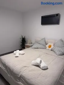 Cozy Apartment - Image 1