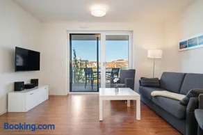 Hafenblick - Wohnung in der Hafenresidenz mit Balkon & Wasserblick - Image 2