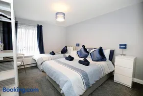 Harbour View City Centre Apartment - Image 4