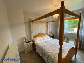Katie's Cosy Cottage - Image 2