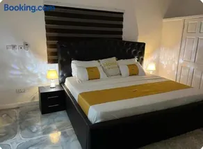 Groove Vacation Homes - Image 2