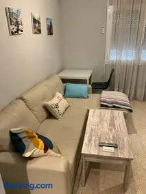 Céntrico Apartamento Santa Justa - Image 1