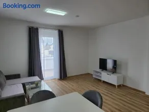 Travel & Bike Apartments an der Donau - mit WLAN & Bike Garage - Image 2