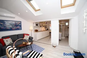 Sweet Suite with free private parking - Image 2