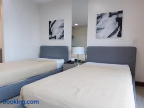Posh Beds with City View and Pools - Image 2