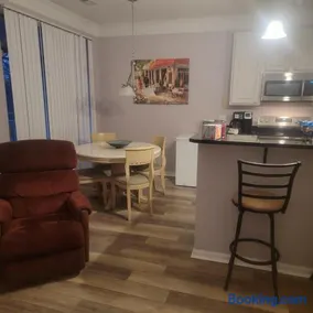 Nice Condo on Nature Preserve - Image 5