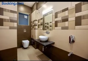 Hotel Bliss - Image 2