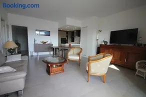 Confortable Appartement 2 chambres proche du tram - Image 3