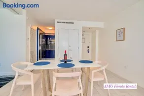 1 Bedroom with ocean and city views! - Image 3