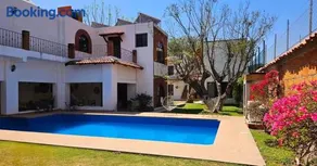 Hotel Tepetzalan - Image 2