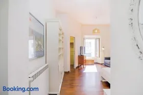 Elegantis Veniero Suite Apartment - 1 Minute Walk to Vatican Museums - Image 4
