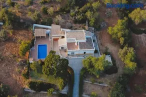 Spacious Family Villa with Private Pool near Albufeira Casa das Palmeiras - Image 1